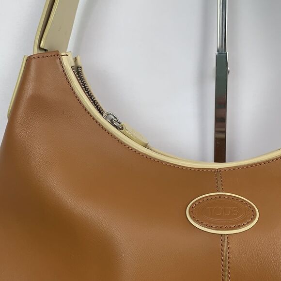 Tod’s tan leather satchel bag - Picture 2 of 11